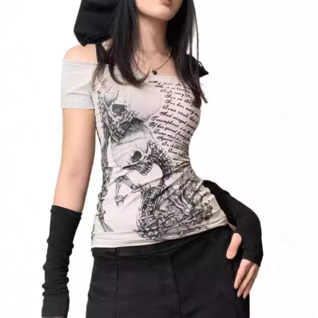Retro Skull Print Slim-fit T-shirt